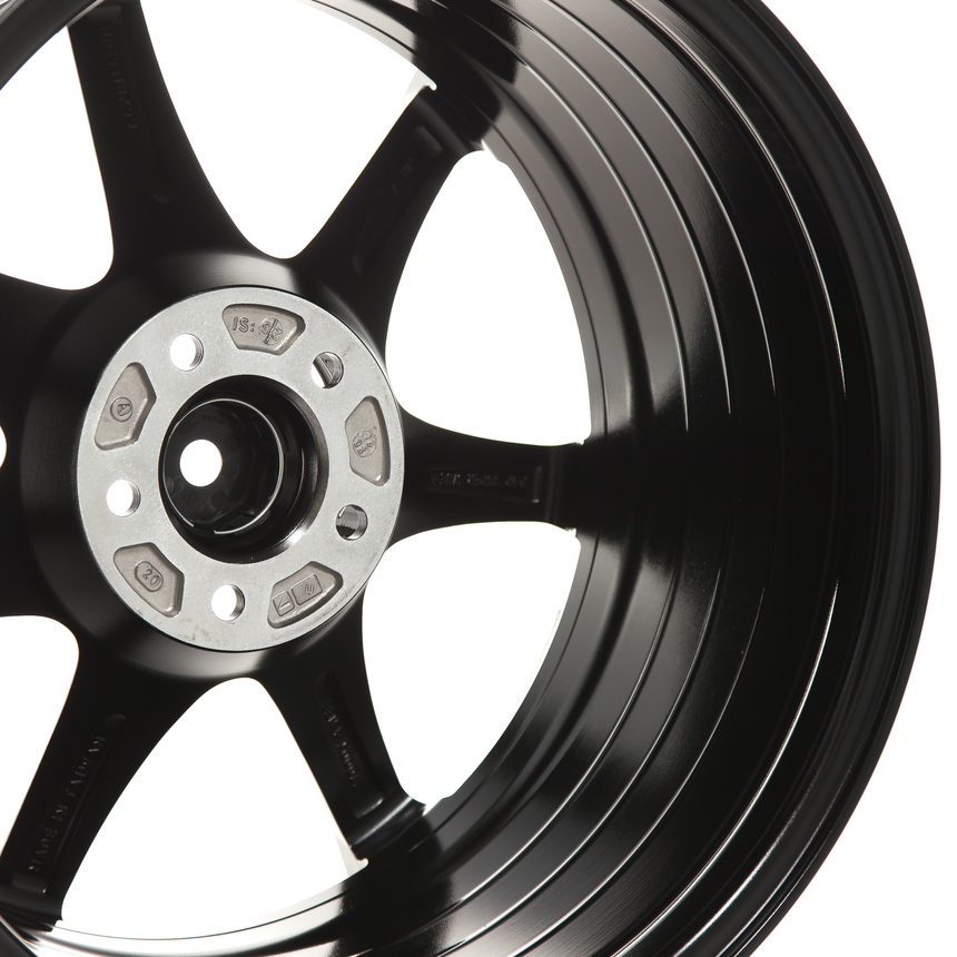 COSMIS  MR-7 18x9,0 5x114,3 ET25 Black