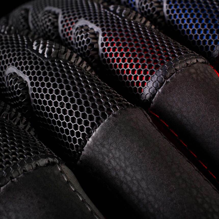 Кожаная оплётка на руль Car Performance с объёмными вставками CP-2044 BK/BK (M)