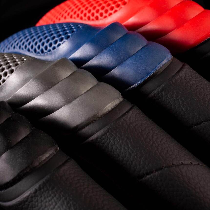 Кожаная оплётка на руль Car Performance с 3D вставками CP-2050 BK/BK (L)